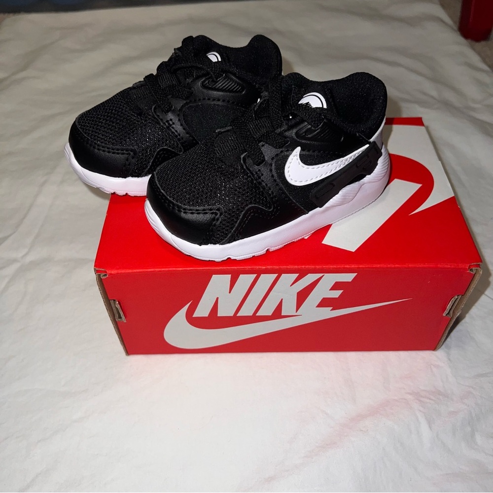 Nike Ld Victory Shoes Toddler size 4C